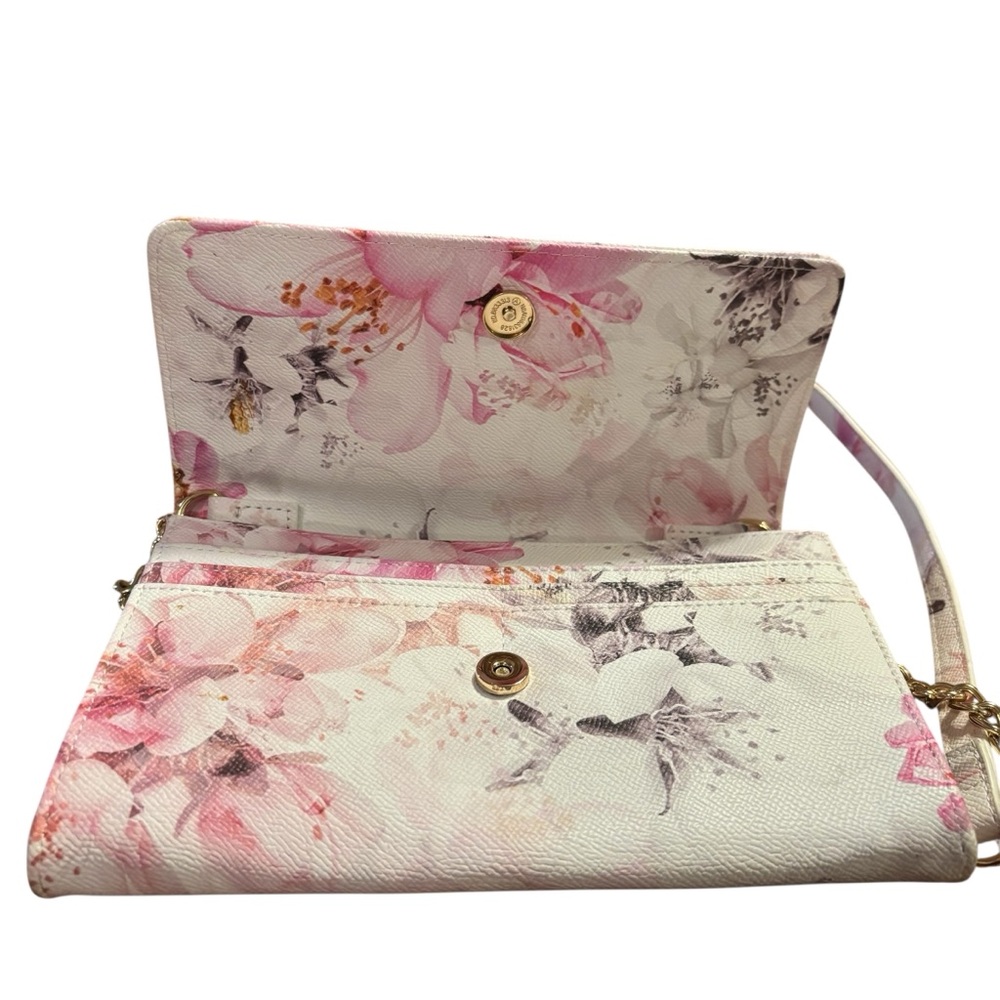 Betsey Johnson White/Gold Floral Small Crossbody Bag/Purse Adjustable Strap NWOT - Picture 3 of 7